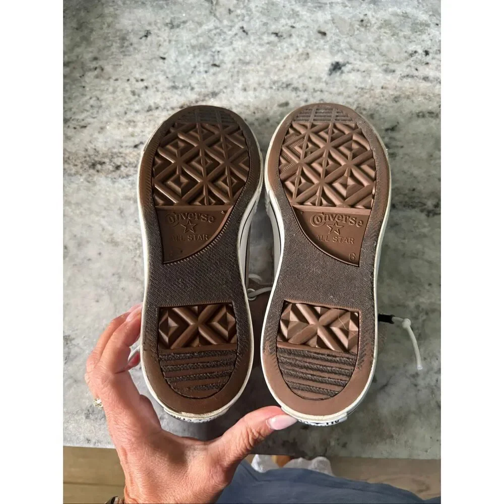 Converse Tan Neutral High Tops with stretchy Laces women’s 8 RARE COLOR